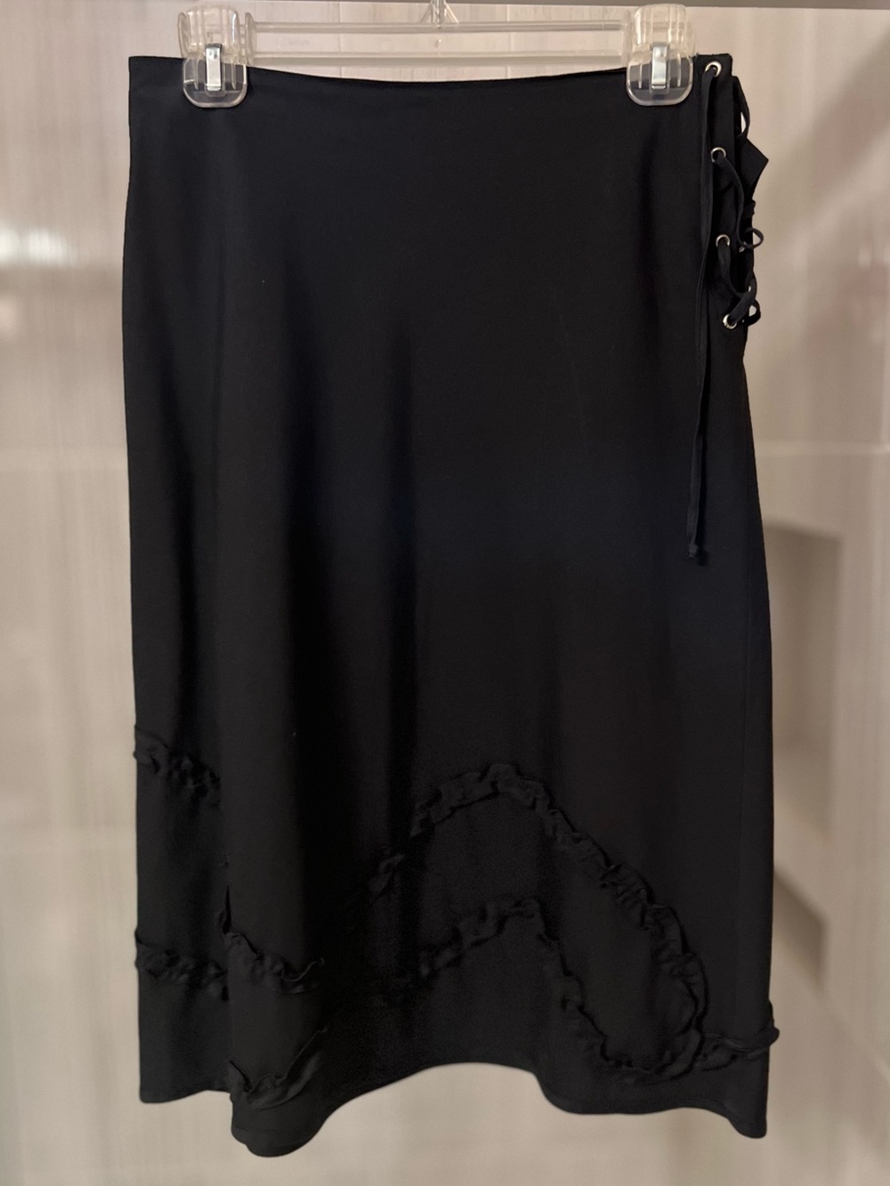 Mandorlamara Italia NWT Black Lace Up Ruffle Trim Midi Skirt